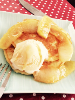 ランチや朝食おやつに♡りんごのパンケーキ-レシピのメイン写真