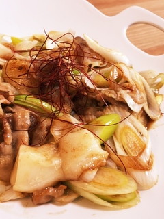 焼肉のタレで簡単!豚バラ餅のスピード炒め-レシピのメイン写真