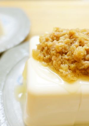 おもてなし小鉢♪はちみつ肉味噌のせ冷奴-レシピのメイン写真
