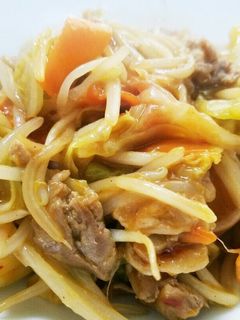 【ピリ辛味噌炒め】豚キャベもやし人参-レシピのメイン写真