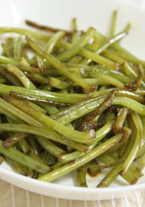 副産物でもう一品☆さつまいも茎のきんぴら-レシピのメイン写真