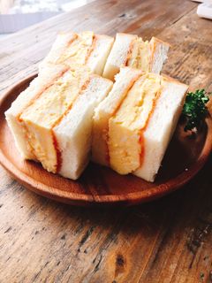 お弁当にも!ふわふわ厚焼き卵サンド-レシピのメイン写真