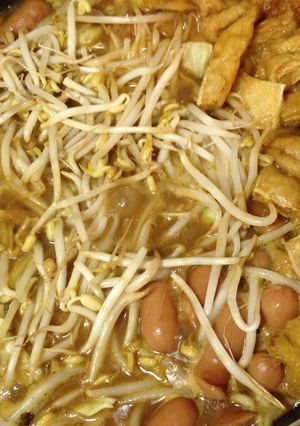 コンビニ食材で！お手軽カカレーちゃんこ鍋-レシピのメイン写真