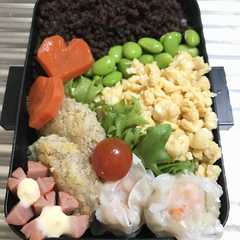 รูปของ お弁当114★20170120三色丼