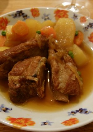 スペアリブで肉じゃが(角煮風)-レシピのメイン写真