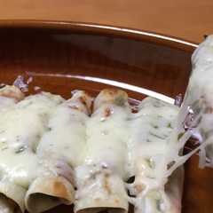 รูปของ 簡単！餃子の皮でチーズ焼き(o^^o)