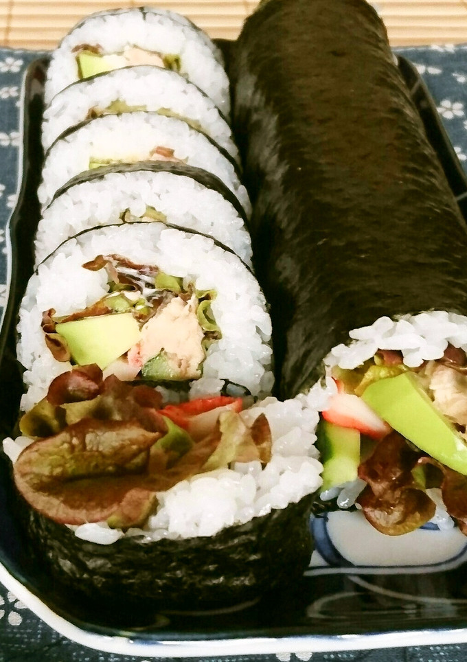 節分の恵方巻に♪アボカドとツナのサラダ巻-レシピのメイン写真