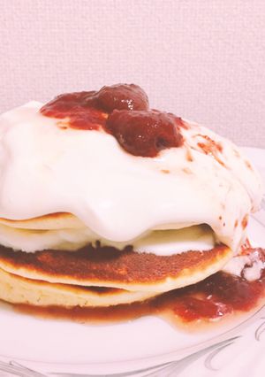 苺とチーズのふわふわスフレパンケーキ☆-レシピのメイン写真