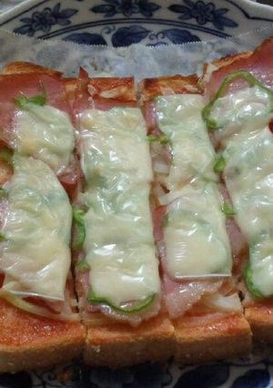 スティックピザトースト-レシピのメイン写真