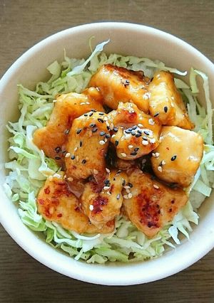 鶏胸肉のピリ辛照りマヨ丼♡-レシピのメイン写真