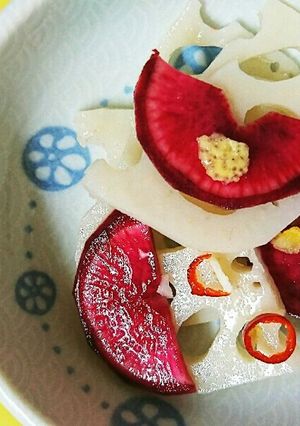 レンコンと赤だいこんの酢の物-レシピのメイン写真