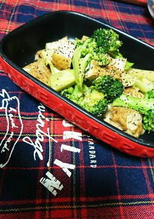 簡単♪ブロッコリーと厚揚げのオイマヨ炒め-レシピのメイン写真