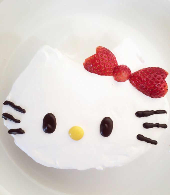 超簡単! キティちゃん ケーキ 誕生日-レシピのメイン写真
