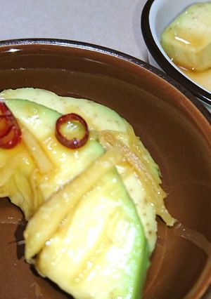 調味料は1:1:1☆アボカド生姜醤油漬け-レシピのメイン写真