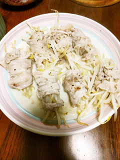 簡単&節約!レンチンde豚薄切りもやし巻-レシピのメイン写真