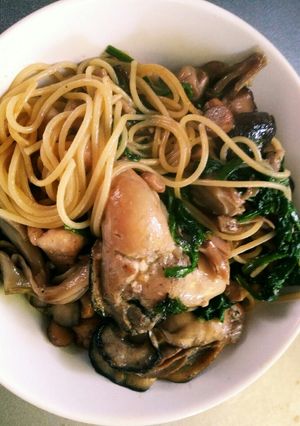 ずぼら女の牡蛎と鶏肉のアヒージョパスタ-レシピのメイン写真