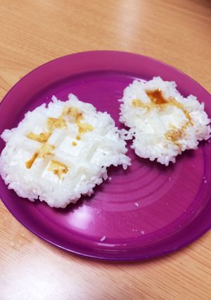 簡単 ワッフルメーカーde焼きおにぎり-レシピのメイン写真