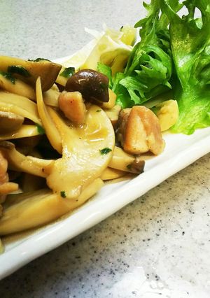 鶏肉とエリンギのニンニク炒め-レシピのメイン写真
