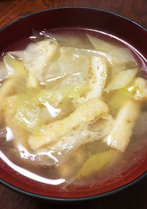 ごま油香る、白ネギと油揚げの味噌汁-レシピのメイン写真