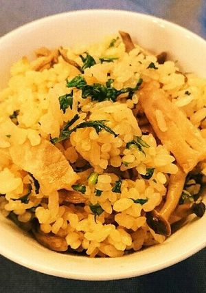 鍋のもとで炊き込み春菊混ぜご飯-レシピのメイン写真