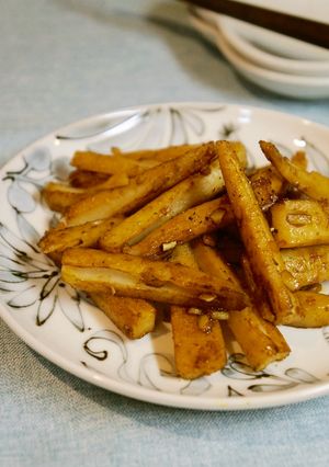 縦切りでサクッ！レンコンのカレー炒め-レシピのメイン写真