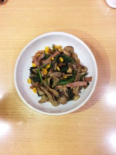 舞茸とほうれん草のバター醤油炒め-レシピのメイン写真