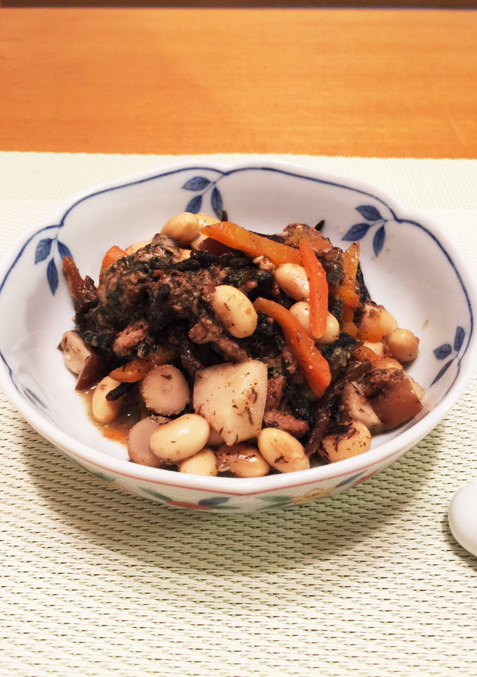 鯖缶で作る、簡単まごわやさしいひじき煮-レシピのメイン写真