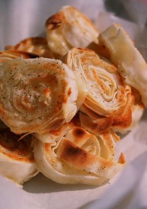 余った餃子の皮でチーズおつまみ-レシピのメイン写真