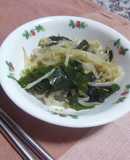 超簡単　もやしとわかめの中華風和え
