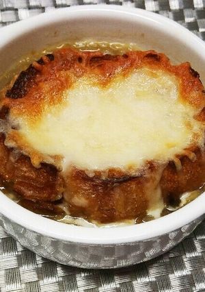 玉ねぎたっぷり☆オニオングラタンスープ-レシピのメイン写真