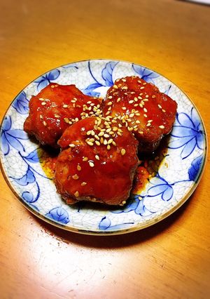 丸めて焼くだけ!簡単♪豚こまボール-レシピのメイン写真