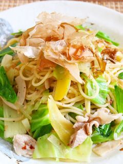 野菜たっぷり塩焼きそば風ペペロンチーノ-レシピのメイン写真