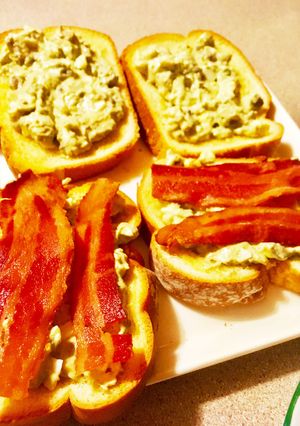 アボカドペストタルタルベーコンサンド-レシピのメイン写真