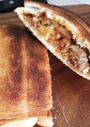 ロールキャベツ(トマト味)ホットサンド-レシピのメイン写真