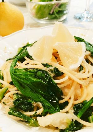 旨酸っぱ♪日向夏香る春菊パスタ-レシピのメイン写真