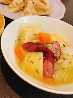 超簡単切って煮るだけ丸ごとキャベツポトフ-レシピのメイン写真