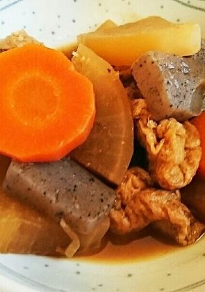大根、人参、こんにゃく、油揚げのみそ煮-レシピのメイン写真