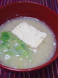重曹で白菜も豆腐もやわらか♥お味噌汁-レシピのメイン写真