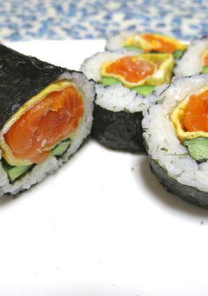 【節分】サーモンバラの恵方巻き♪-レシピのメイン写真