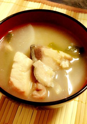 玉ねぎとブリの味噌汁-レシピのメイン写真