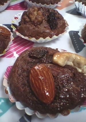 ナッツとレーズンのココアカップケーキ-レシピのメイン写真