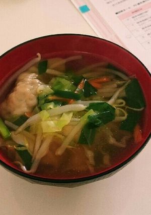 ごま油香る余った餃子のスープ☆*。-レシピのメイン写真