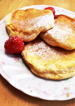 メレンゲだけでふわふわ！スフレパンケーキ-レシピのメイン写真