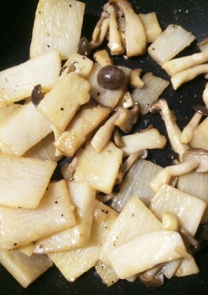 キノコと長芋のバター醤油炒め-レシピのメイン写真