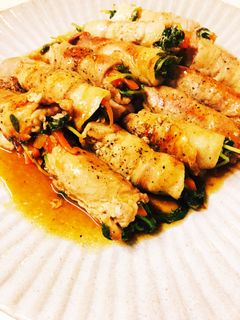 〜豆苗と人参の豚巻き炒め〜-レシピのメイン写真
