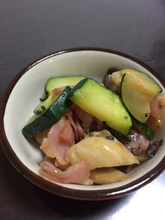 ひらたけとズッキーニでバター炒め-レシピのメイン写真