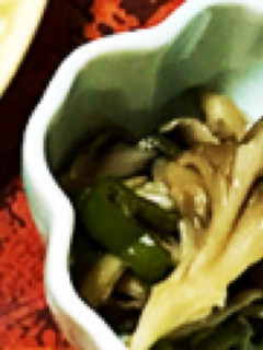 レンチンで簡単!舞茸とピーマンの生姜煮-レシピのメイン写真