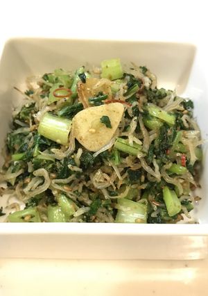 栄養満点☆カブの葉のペペロンチーノ-レシピのメイン写真