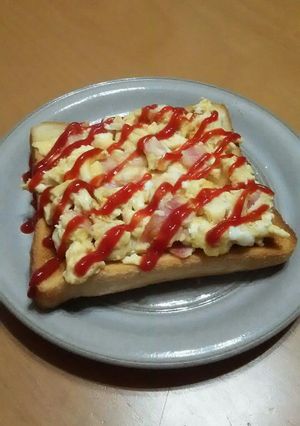 ふわふわスクランブルエッグトースト-レシピのメイン写真