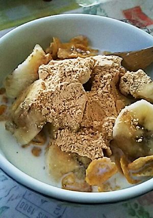 朝食に◎バナナきな粉コーンフレーク-レシピのメイン写真